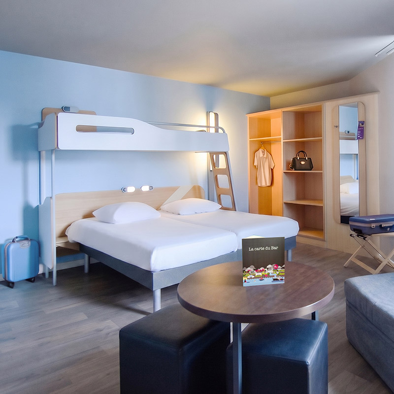 Chambre famille Ibis Budget Brest