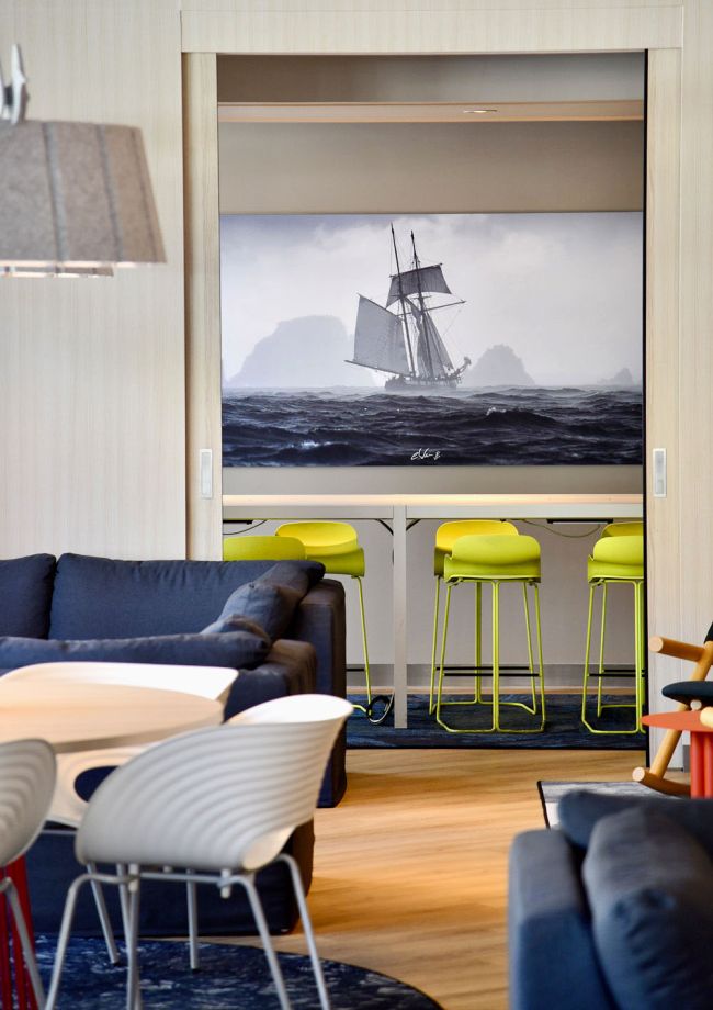 salle de r&eacute;union de l'h&ocirc;tel