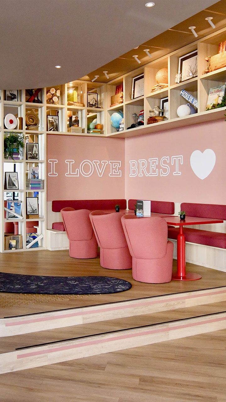 Lobby I Love Brest de l'h&ocirc;tel