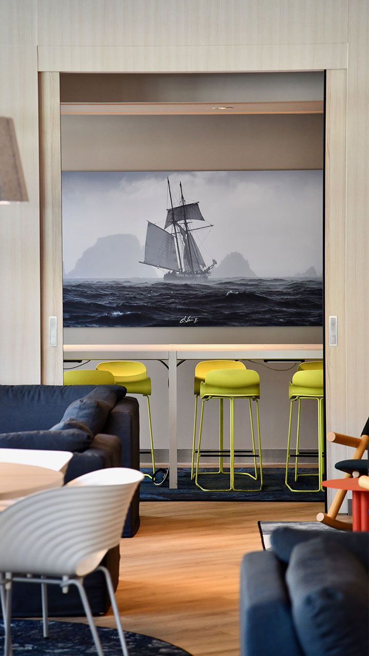 salle de r&eacute;union de l'h&ocirc;tel